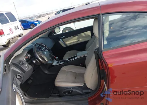 2011 Volvo C70 T5 из США, поврежденный, VIN YV1672MC8BJ107858